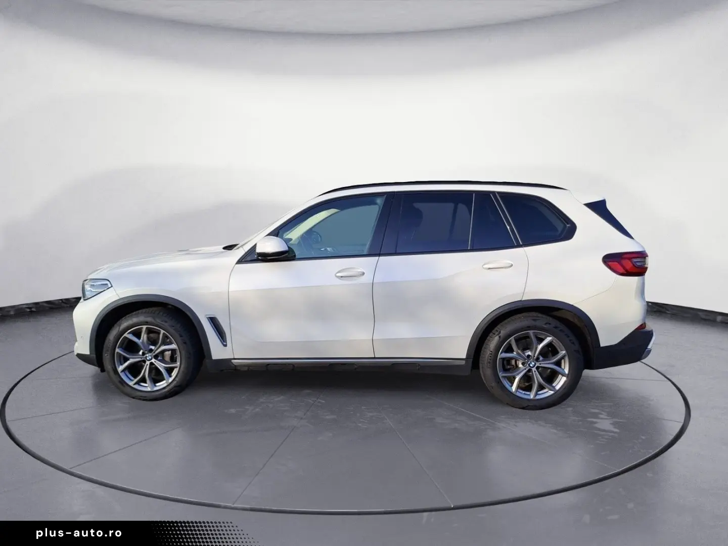 BMW X5 xDr30d AdaptiveSusp Laser HUD DAProf IAS