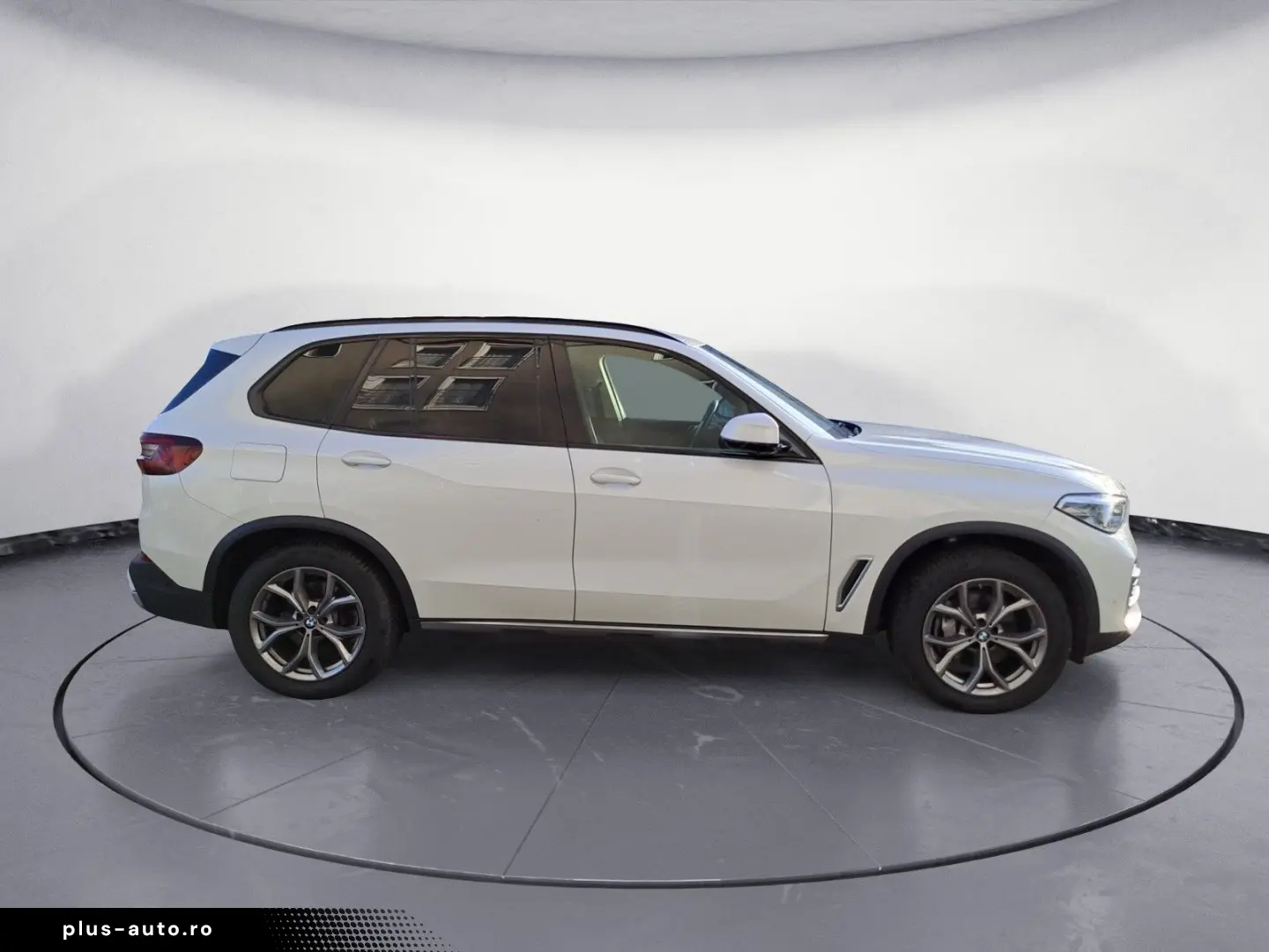 BMW X5 xDr30d AdaptiveSusp Laser HUD DAProf IAS