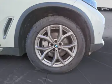 BMW X5 xDr30d AdaptiveSusp Laser HUD DAProf IAS