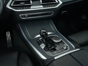 BMW X5 xDr45e MSp ACC 360  H K HUD DisplayKey DAProf