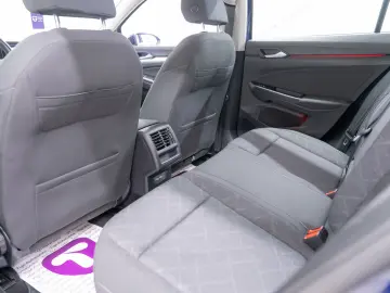 Volkswagen Golf VIII