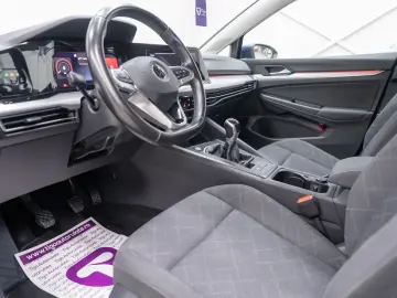 Volkswagen Golf VIII