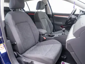 Volkswagen Golf VIII