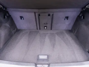 Volkswagen Golf VIII