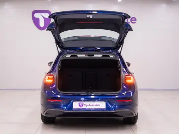 Volkswagen Golf VIII