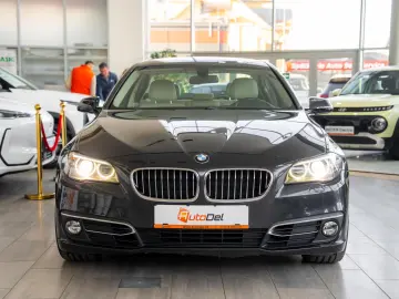 BMW Seria 5 FL 520d Steptronic  Luxury Line