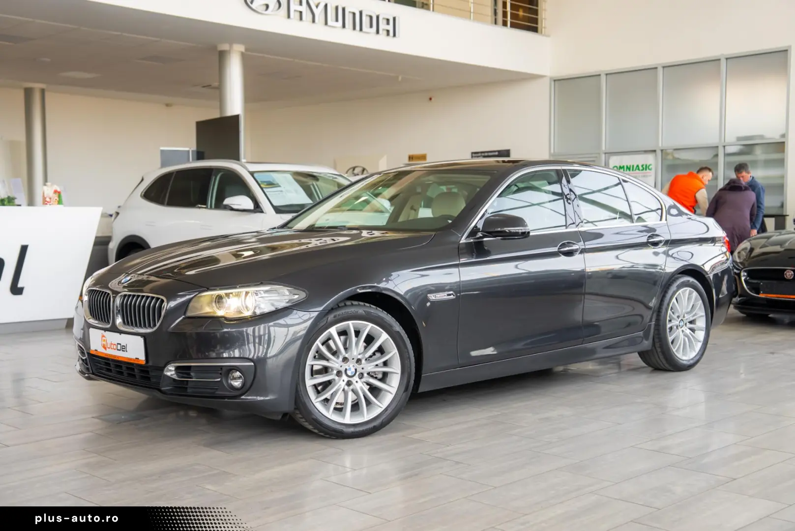 BMW Seria 5 FL 520d Steptronic  Luxury Line