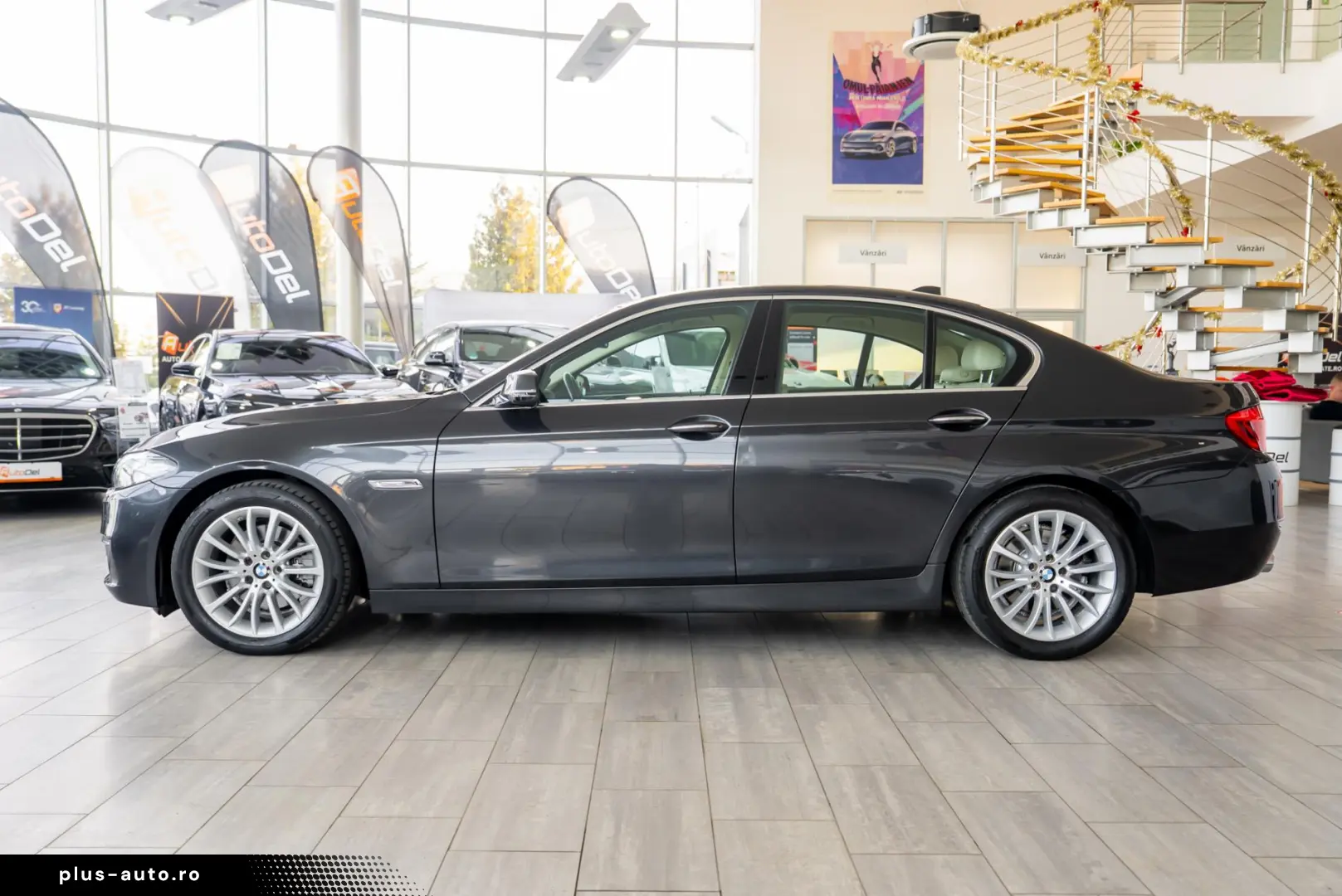BMW Seria 5 FL 520d Steptronic  Luxury Line