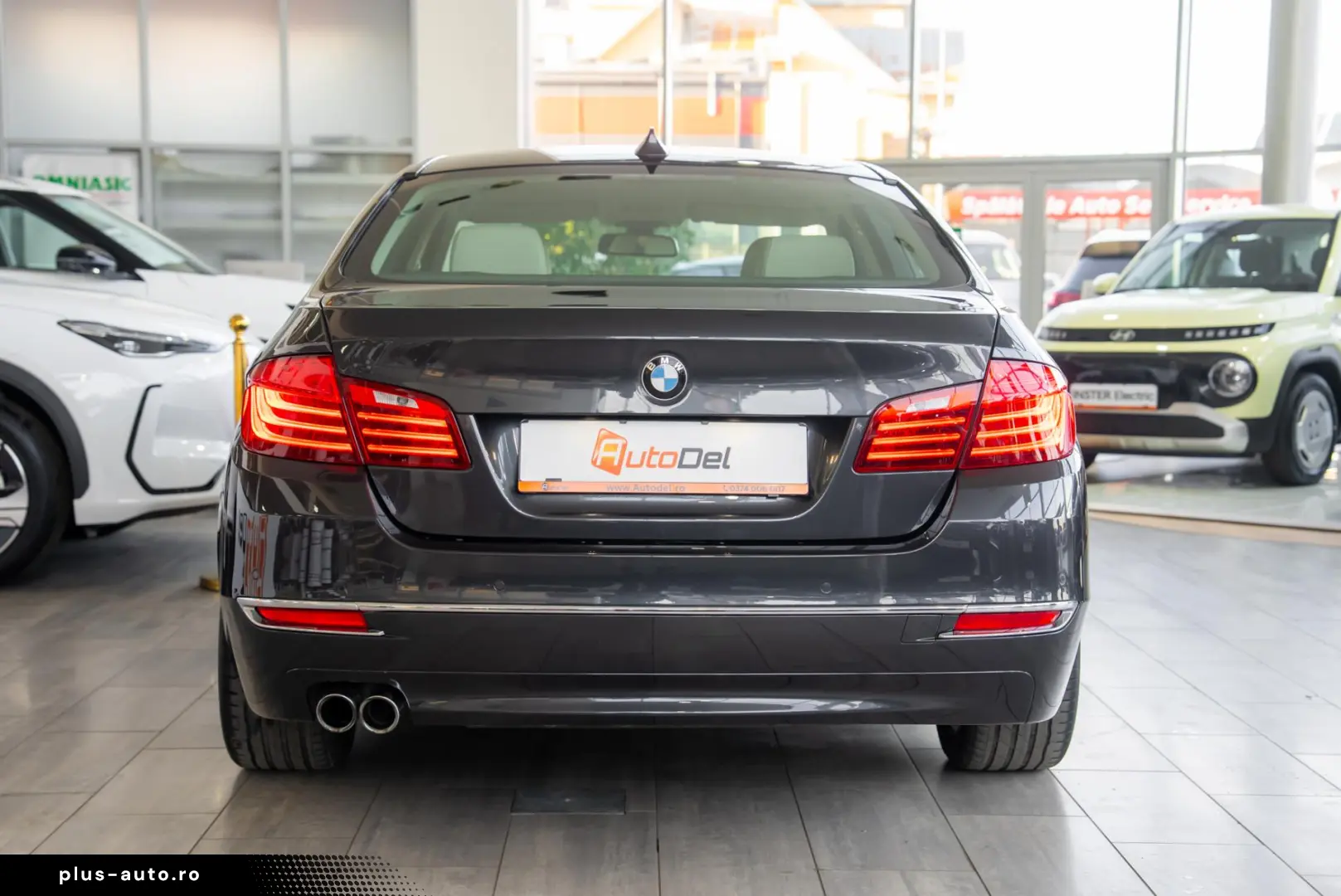 BMW Seria 5 FL 520d Steptronic  Luxury Line