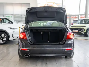 BMW Seria 5 FL 520d Steptronic  Luxury Line