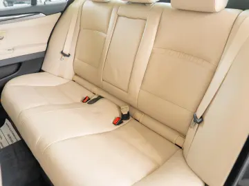 BMW Seria 5 FL 520d Steptronic  Luxury Line