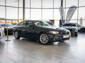 BMW Seria 5 FL 520d Steptronic  Luxury Line