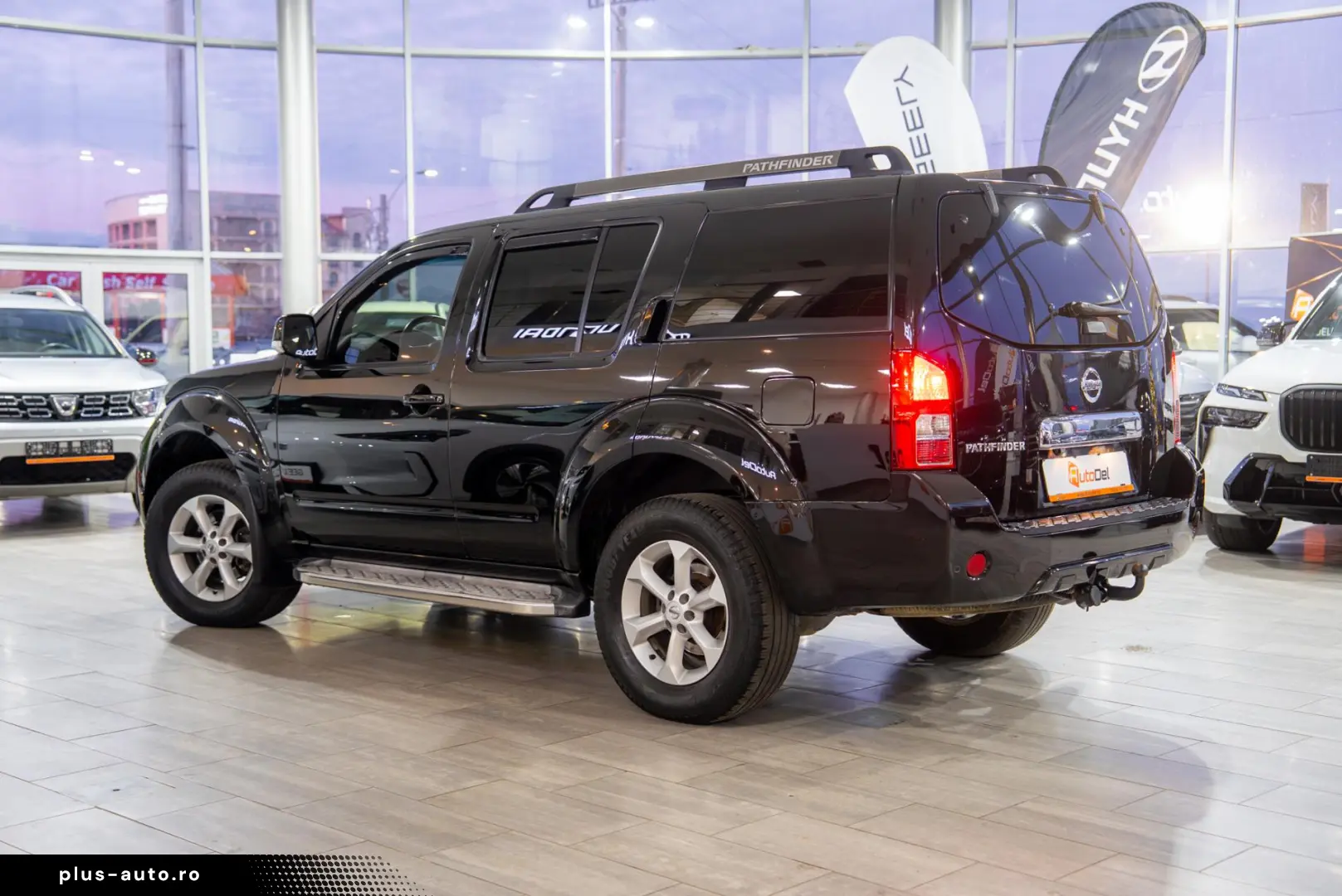 Nissan Pathfinder 2.5dCi 4x4 - Automat