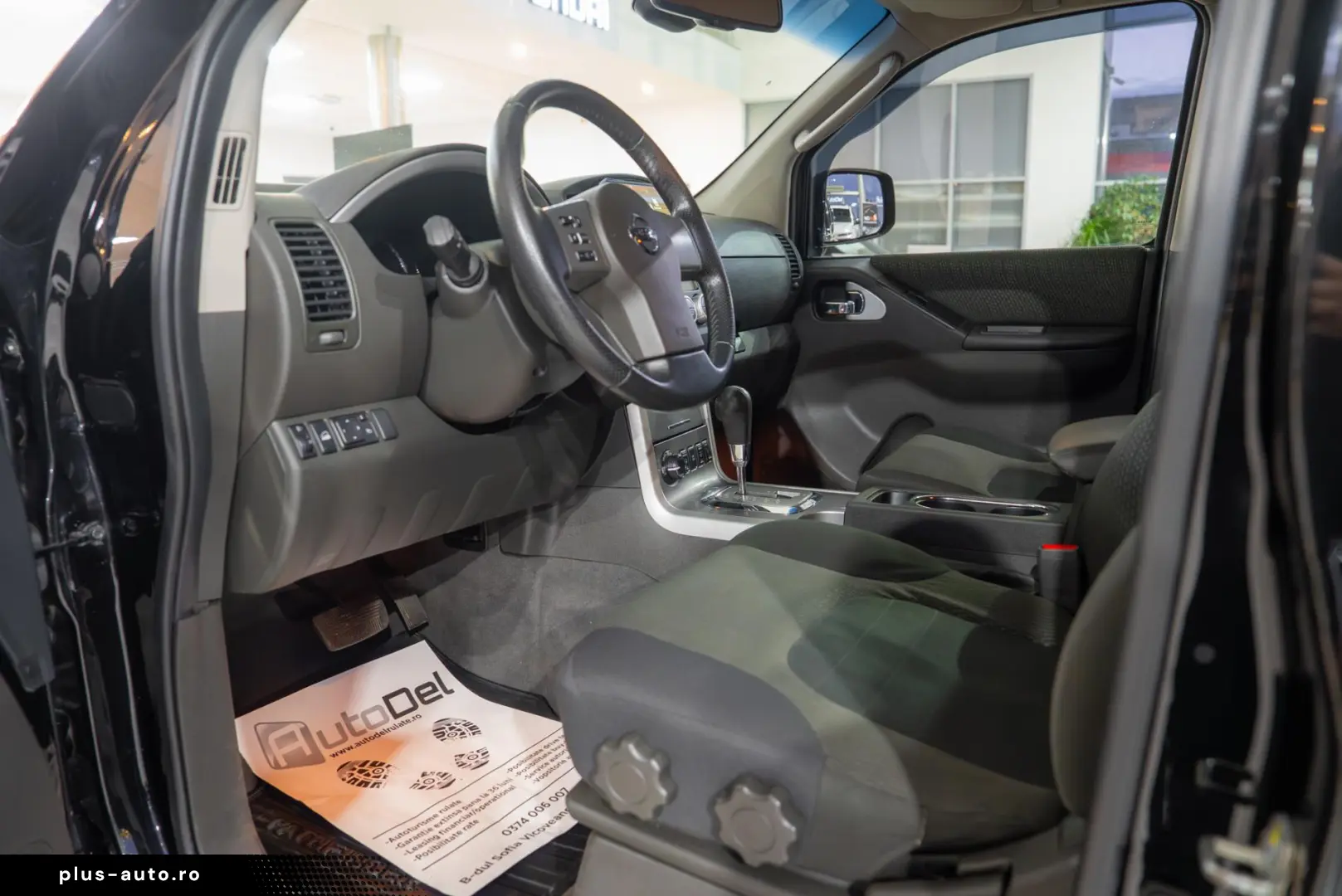 Nissan Pathfinder 2.5dCi 4x4 - Automat