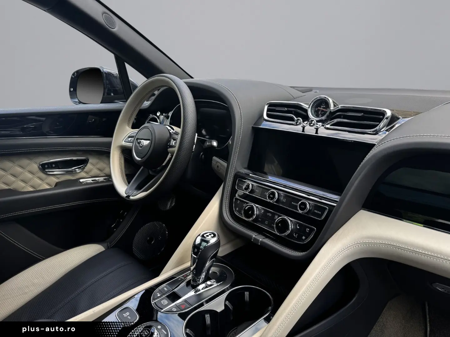 BENTLEY Bentayga S V8