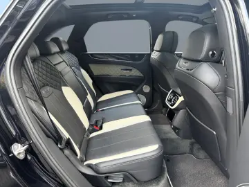 BENTLEY Bentayga S V8