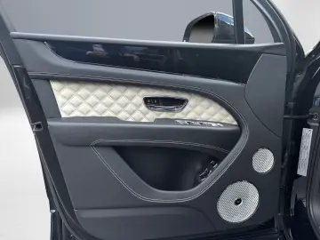 BENTLEY Bentayga S V8