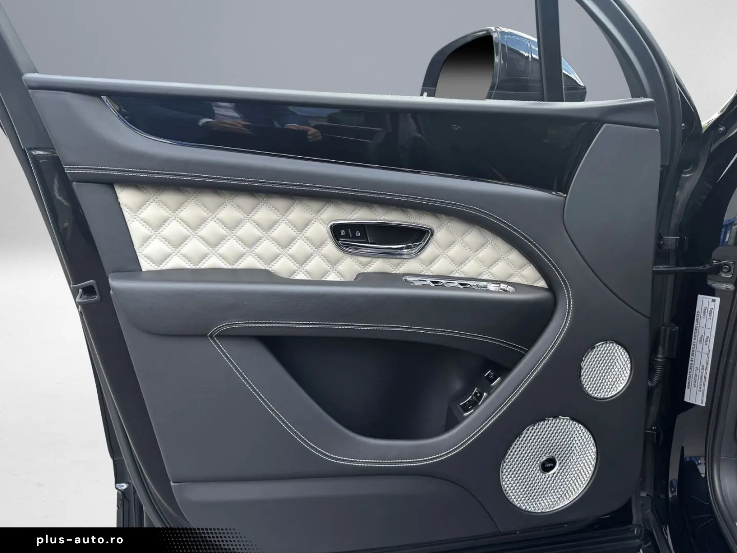 BENTLEY Bentayga S V8