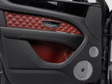 BENTLEY Bentayga S V8 RearTV Naim FMassage NightVision