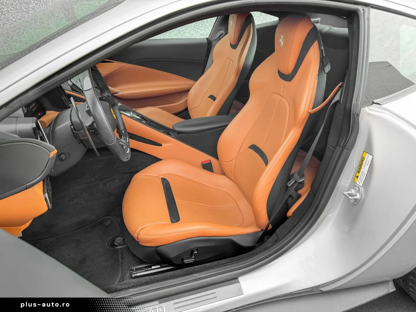 FERRARI Roma 20_ACC_CARBON_360 _MATRIX_ FULL