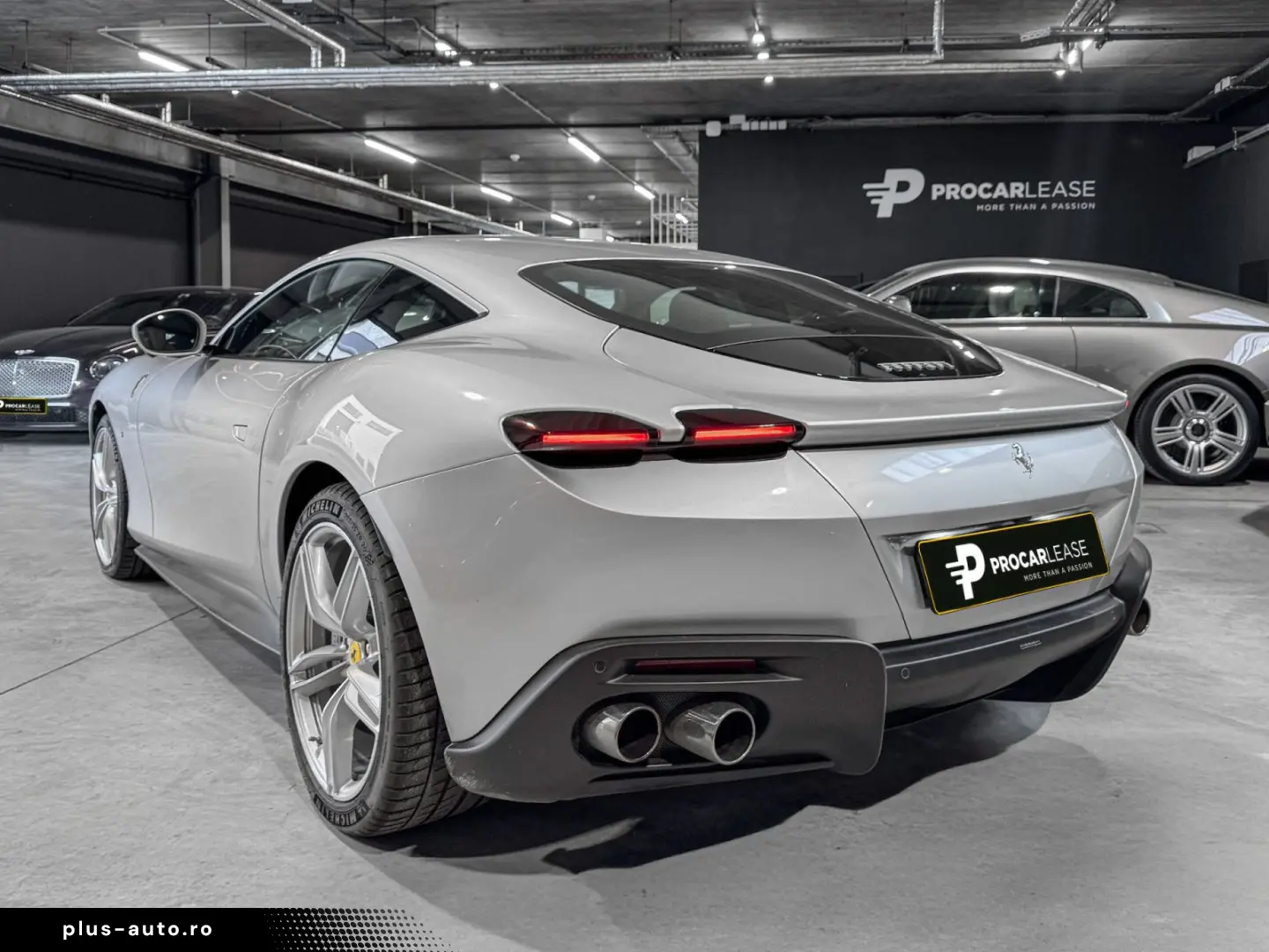 FERRARI Roma 20_ACC_CARBON_360 _MATRIX_ FULL