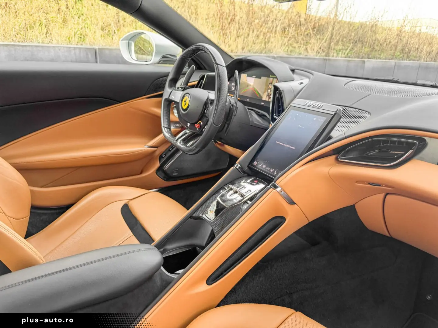 FERRARI Roma 20_ACC_CARBON_360 _MATRIX_ FULL