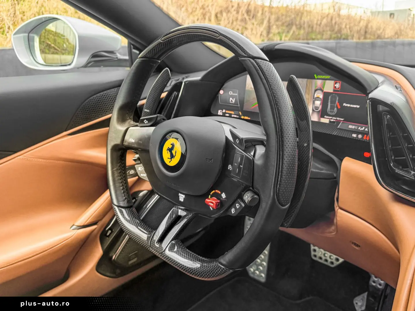 FERRARI Roma 20_ACC_CARBON_360 _MATRIX_ FULL