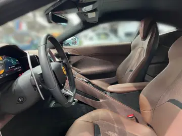 FERRARI Roma Grigio Alloy Cioccolato Magneride Alcantara