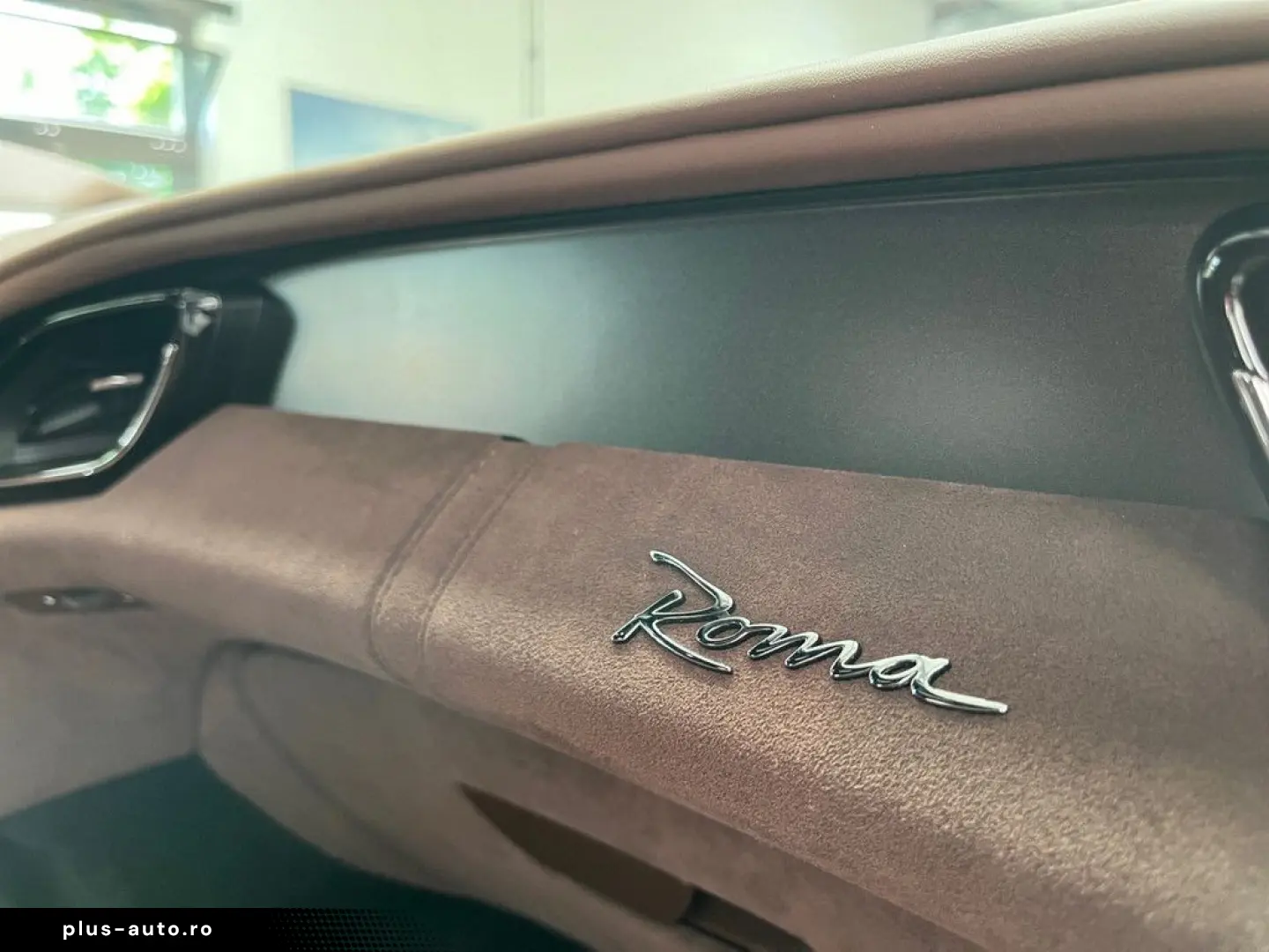 FERRARI Roma Grigio Alloy Cioccolato Magneride Alcantara