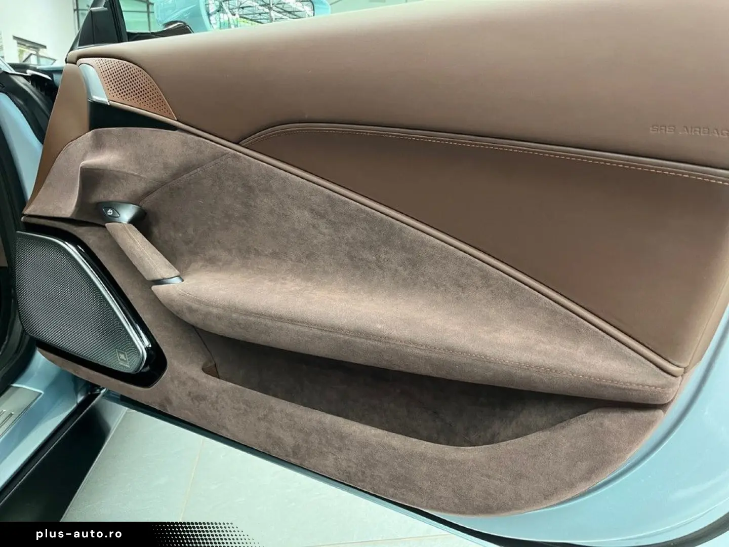 FERRARI Roma Grigio Alloy Cioccolato Magneride Alcantara