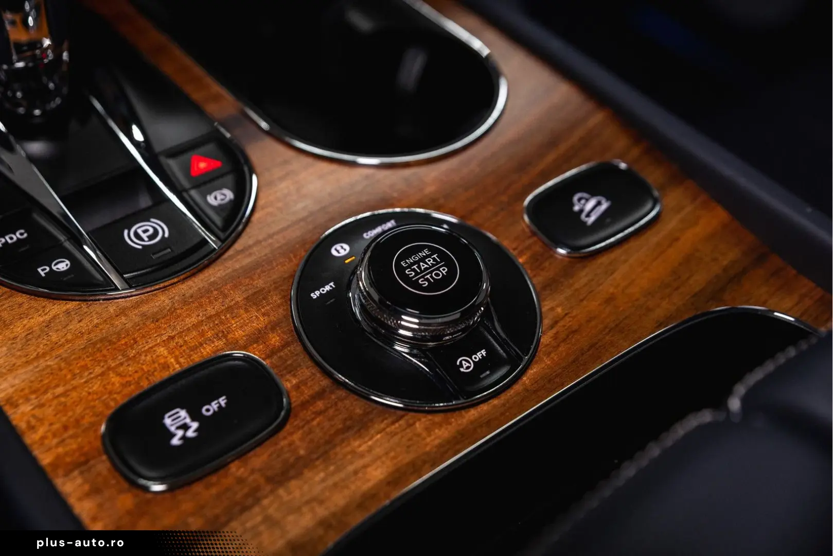 BENTLEY Bentayga EWB Azure V8  Touring Spec Comfort Spec