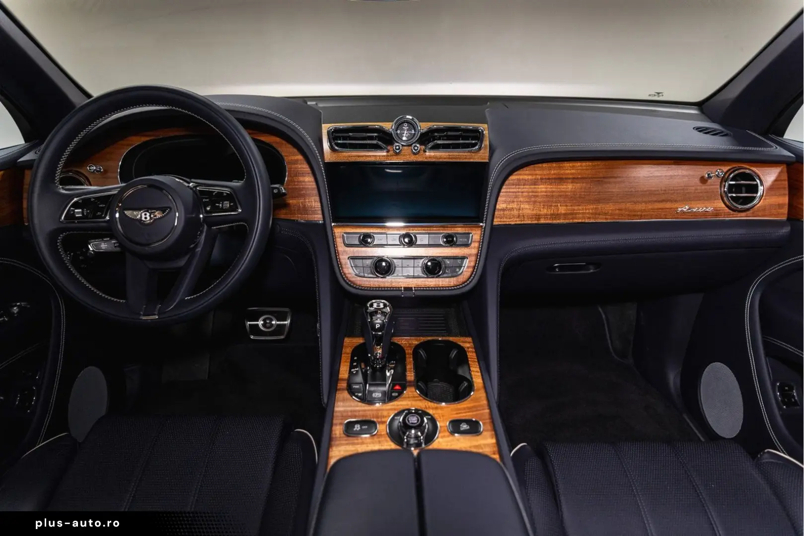 BENTLEY Bentayga EWB Azure V8  Touring Spec Comfort Spec