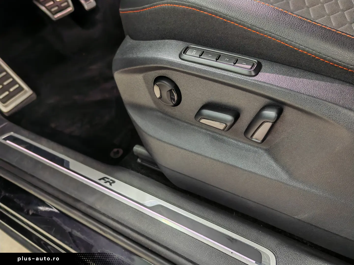 Seat Tarraco FR Hybrid Panoramic Volan încălzit Alcantara