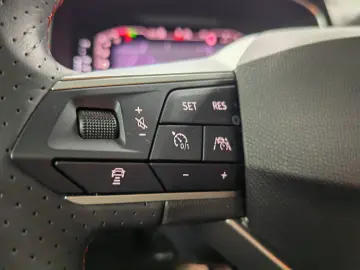 Seat Tarraco FR Hybrid Panoramic Volan încălzit Alcantara