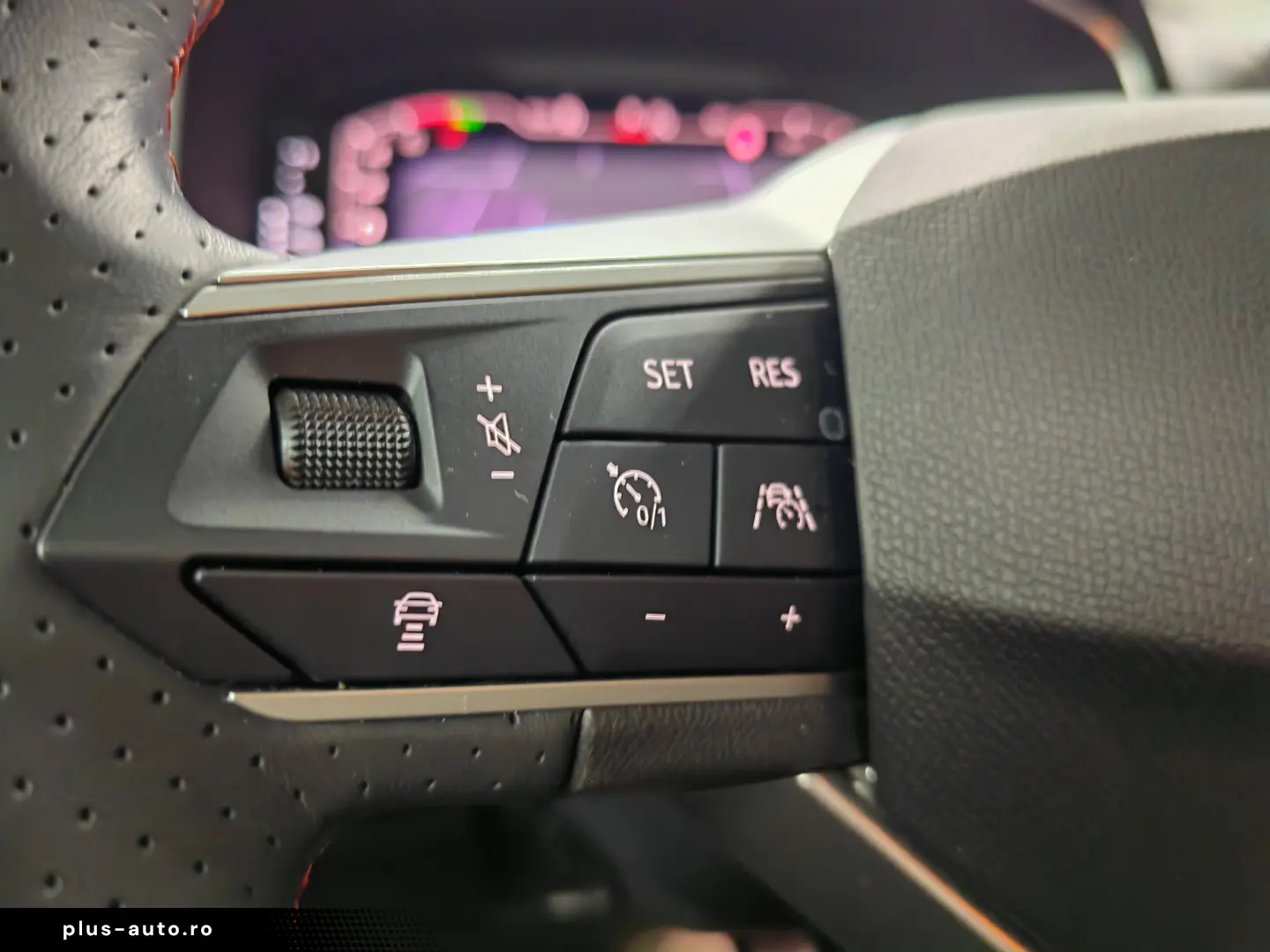 Seat Tarraco FR Hybrid Panoramic Volan încălzit Alcantara