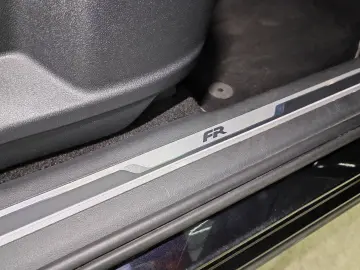 Seat Tarraco FR Hybrid Panoramic Volan încălzit Alcantara