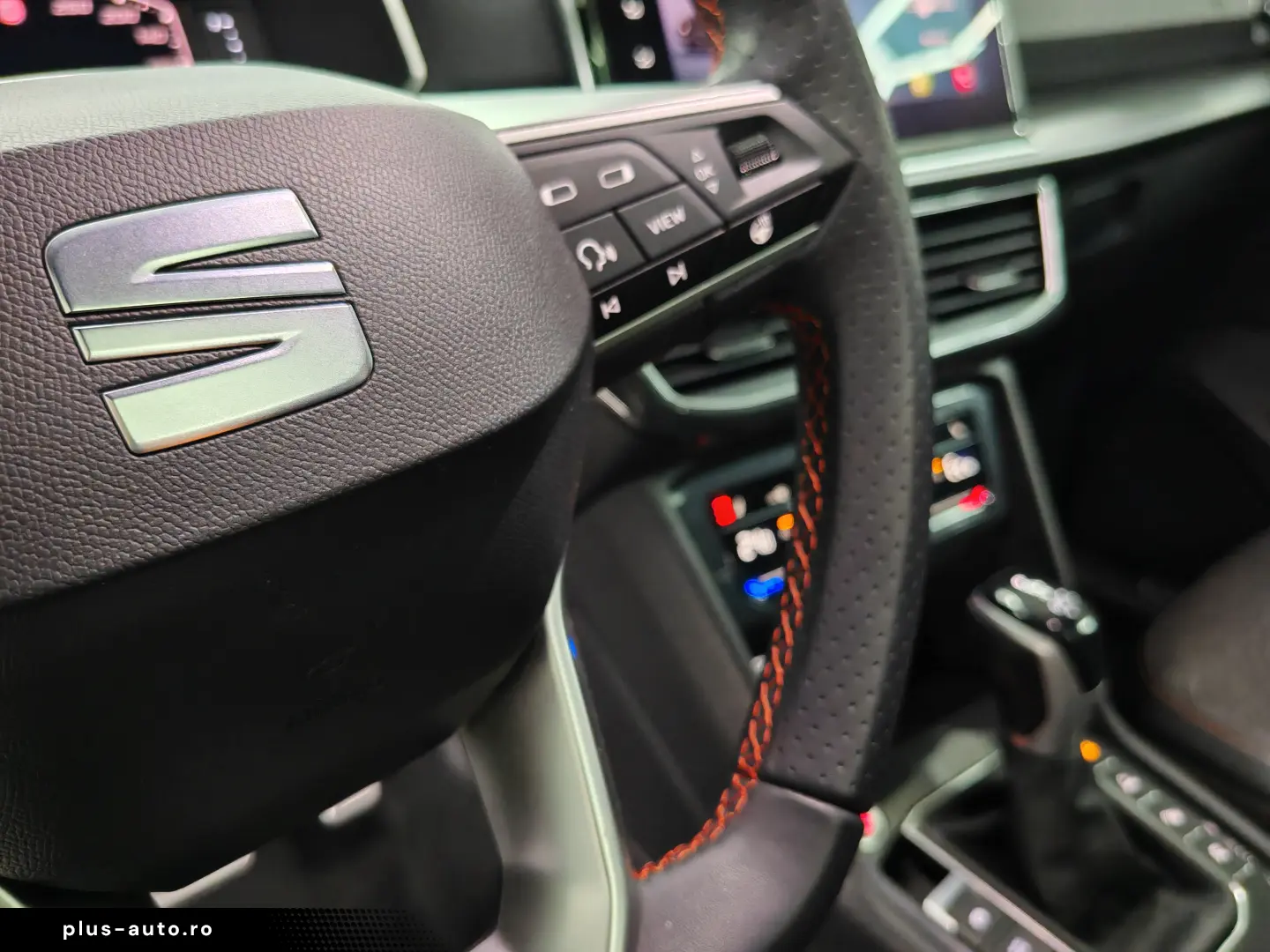 Seat Tarraco FR Hybrid Panoramic Volan încălzit Alcantara