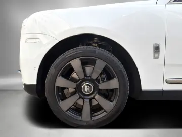 ROLLS ROYCE Cullinan BeSpoke Audio Massage heated&cooled