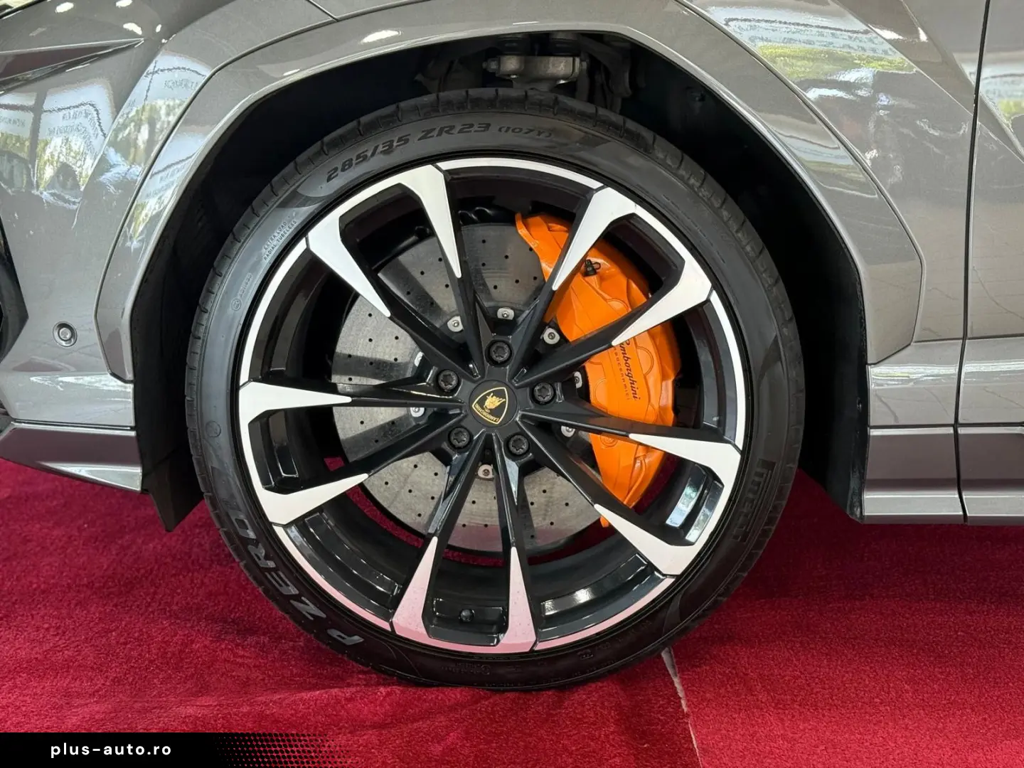 LAMBORGHINI Urus B&O VentilatedS HUD ACC 360