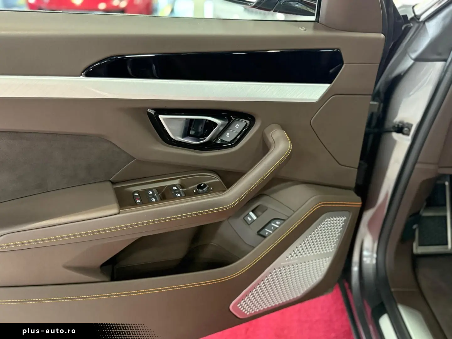 LAMBORGHINI Urus B&O VentilatedS HUD ACC 360