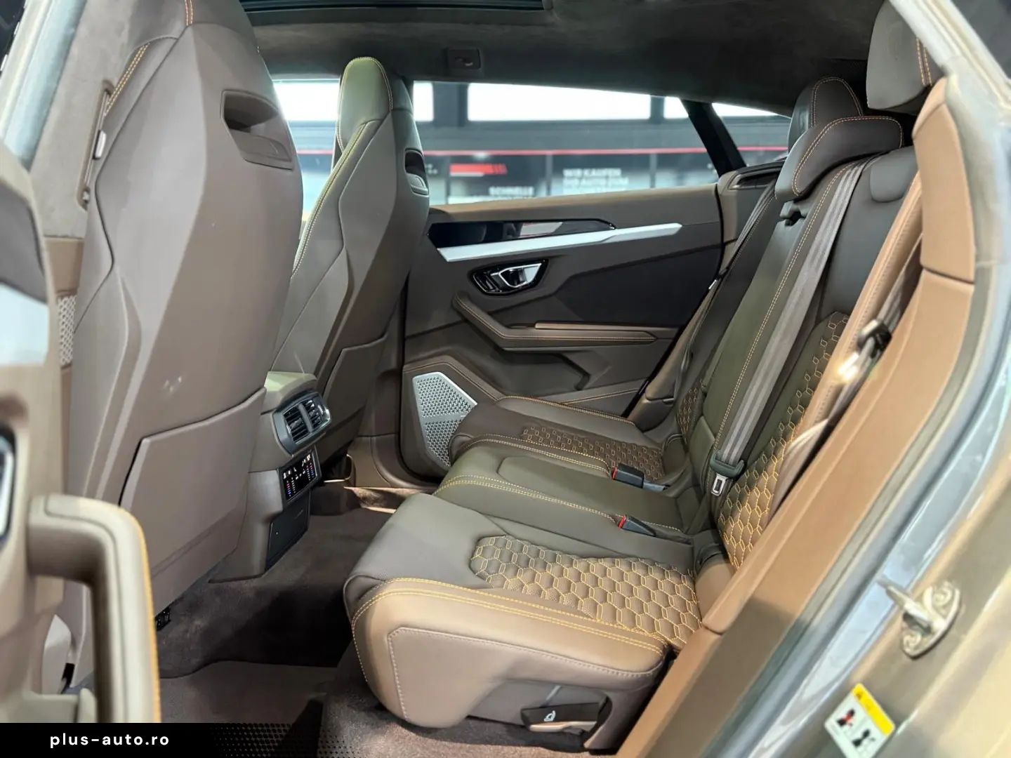 LAMBORGHINI Urus B&O VentilatedS HUD ACC 360