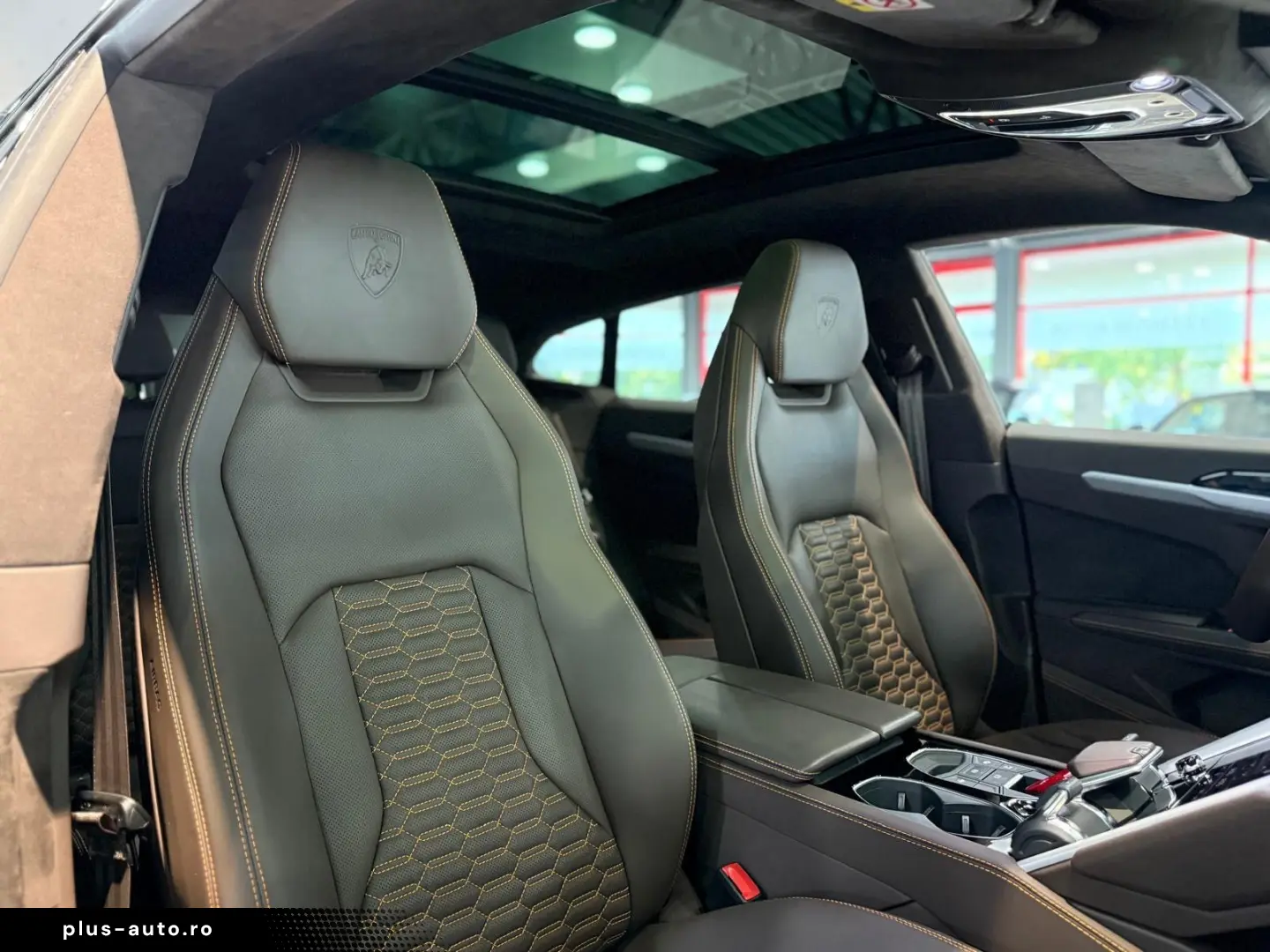 LAMBORGHINI Urus B&O VentilatedS HUD ACC 360