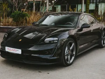Porsche Taycan Performance