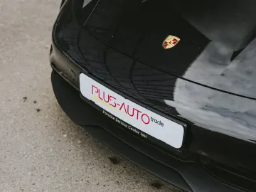 Porsche Taycan Performance