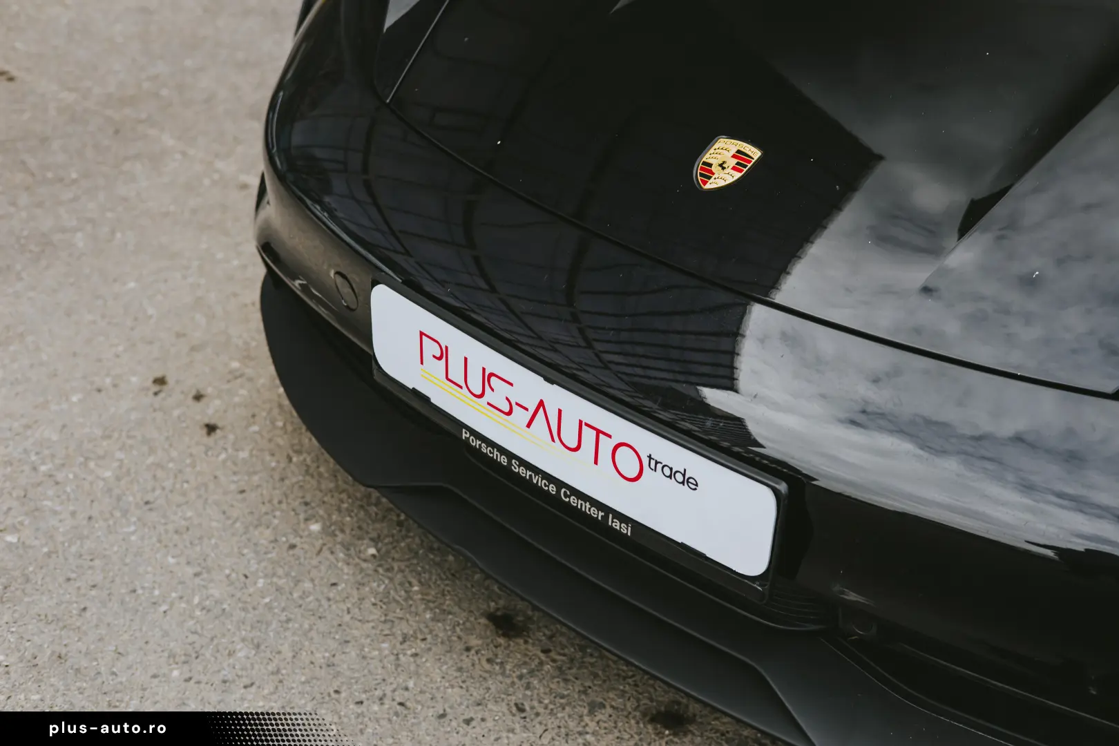 Porsche Taycan Performance