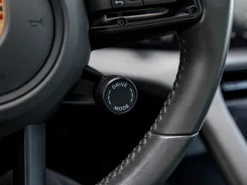 Porsche Taycan Performance