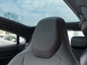 Porsche Taycan Performance