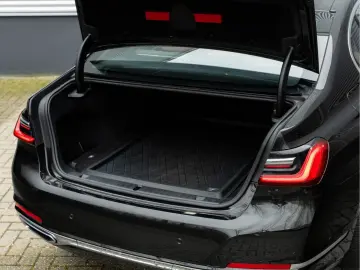 BMW 745 7-serie 745e - Individual - Stoelventilatie