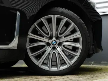 BMW 745 7-serie 745e - Individual - Stoelventilatie