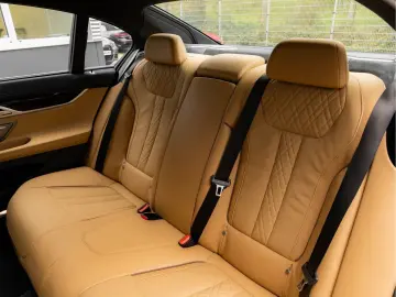 BMW 745 7-serie 745e - Individual - Stoelventilatie